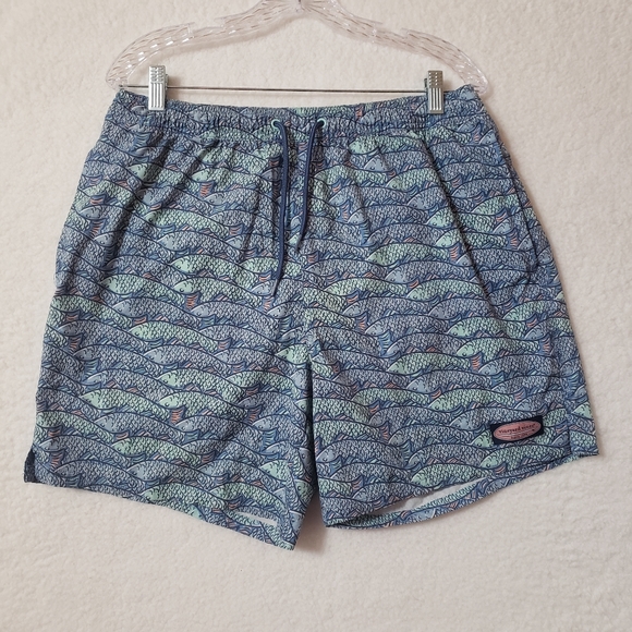 Vineyard Vines Other - Vineyard vines fish print swim short mens size L